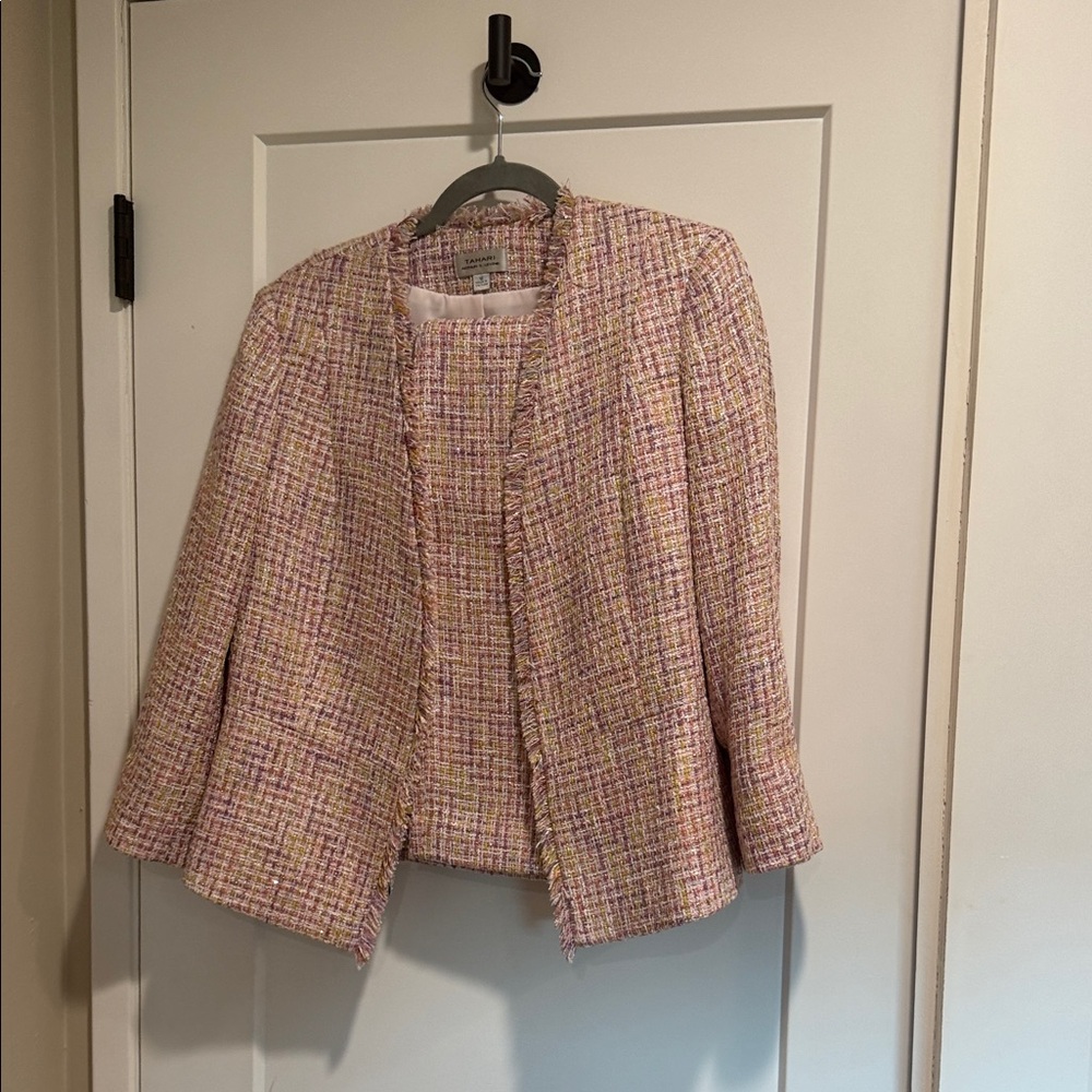 Tahari Women's Pink Tweed Jacket and skirt suit